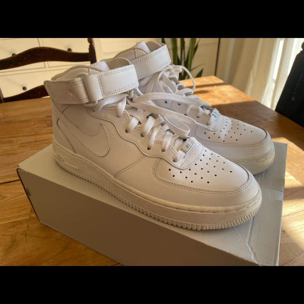 Nike Air Force 1 Mid
